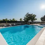 Front With Heated Pool, Jacuzzi, Fantastic View, The Sound Of The Waves - By Traveler Tourist Agency Krk Id 2404 Βίλα