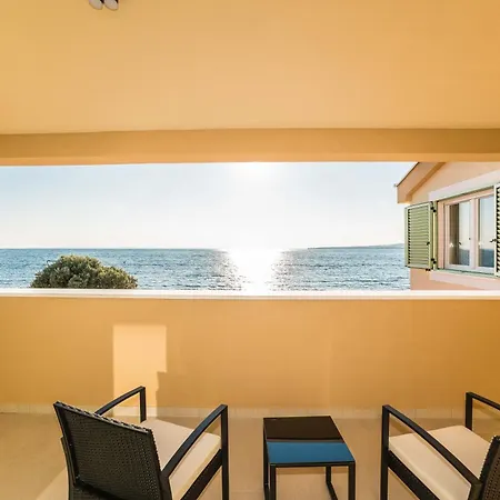 Front With Heated Pool, Jacuzzi, Fantastic View, The Sound Of The Waves - By Traveler Tourist Agency Krk Id 2404 Vila *