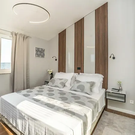 Front With Heated Pool, Jacuzzi, Fantastic View, The Sound Of The Waves - By Traveler Tourist Agency Krk Id 2404 * Privlaka (Zadar)