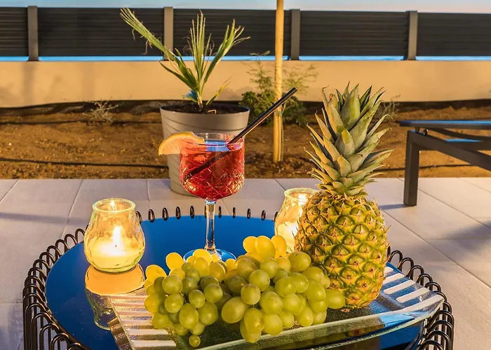 Willa Front With Heated Pool, Jacuzzi, Fantastic View, The Sound Of The Waves - By Traveler Tourist Agency Krk Id 2404 Privlaka (Zadar)