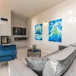 Front With Heated Pool, Jacuzzi, Fantastic View, The Sound Of The Waves - By Traveler Tourist Agency Krk Id 2404 Privlaka (Zadar)