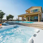 Front With Heated Pool, Jacuzzi, Fantastic View, The Sound Of The Waves - By Traveler Tourist Agency Krk Id 2404 * Privlaka (Zadar)