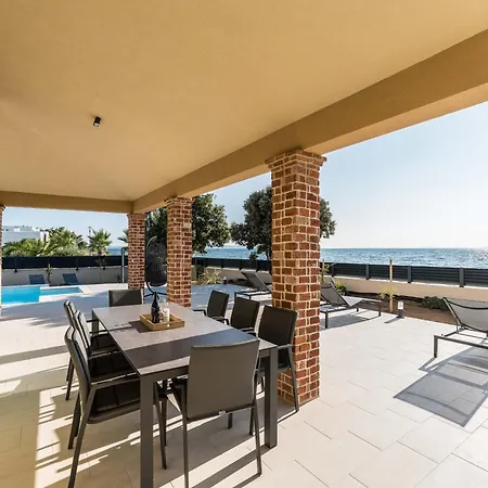 Front With Heated Pool, Jacuzzi, Fantastic View, The Sound Of The Waves - By Traveler Tourist Agency Krk Id 2404 *